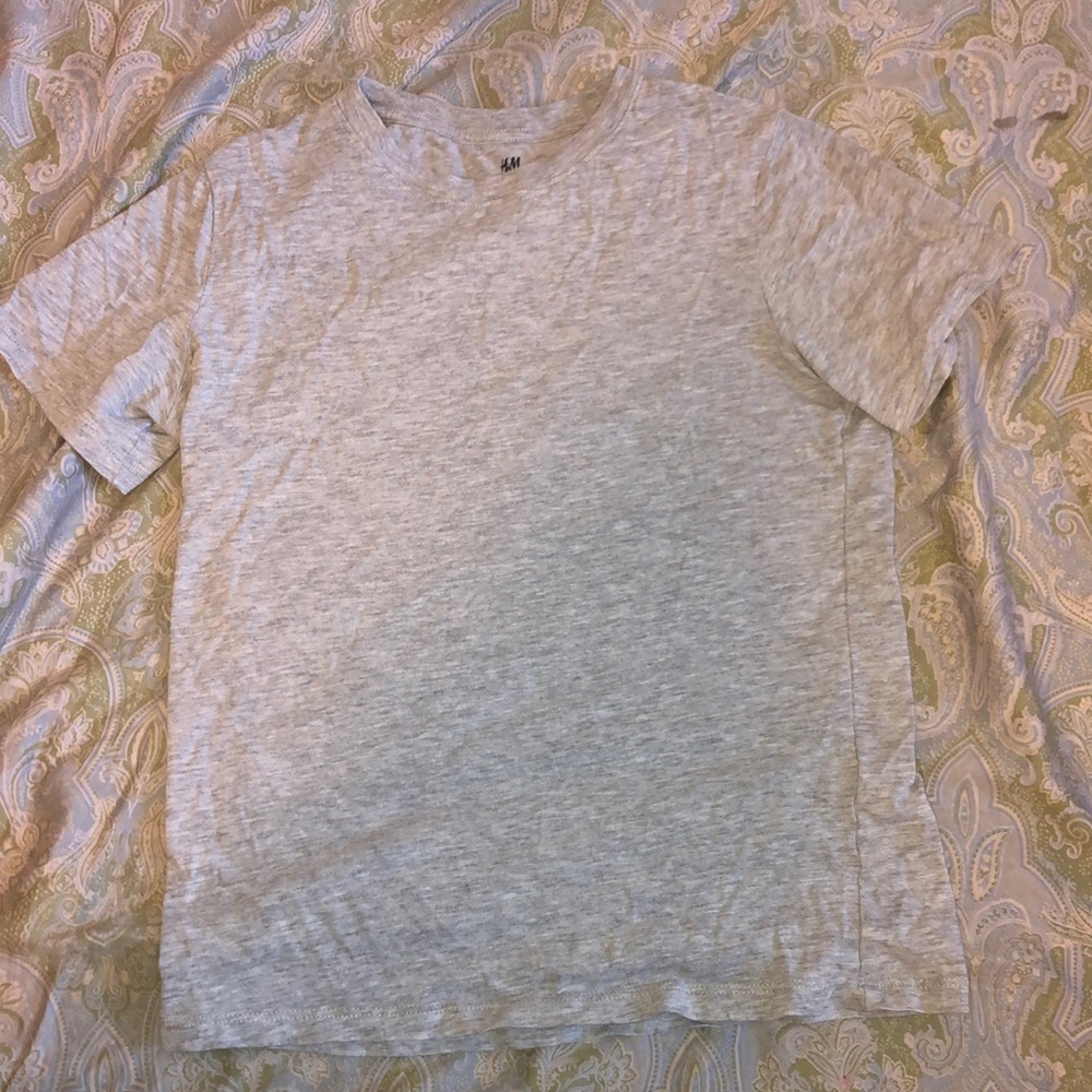 H and M grey kids shirt |s|